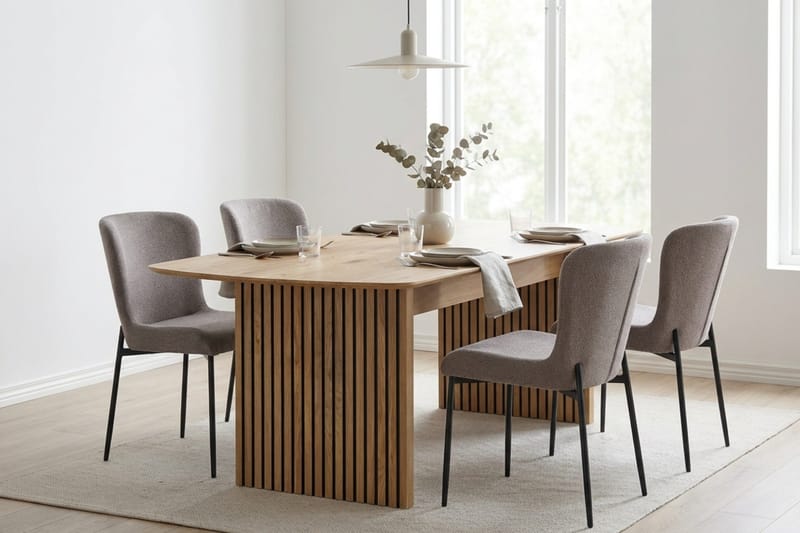 Richeto Matgrupp Ek 180 cm med 4 Elsie Matstolar - Ek/Grå - Products - Möbler - Bord & matgrupp - Matgrupp
