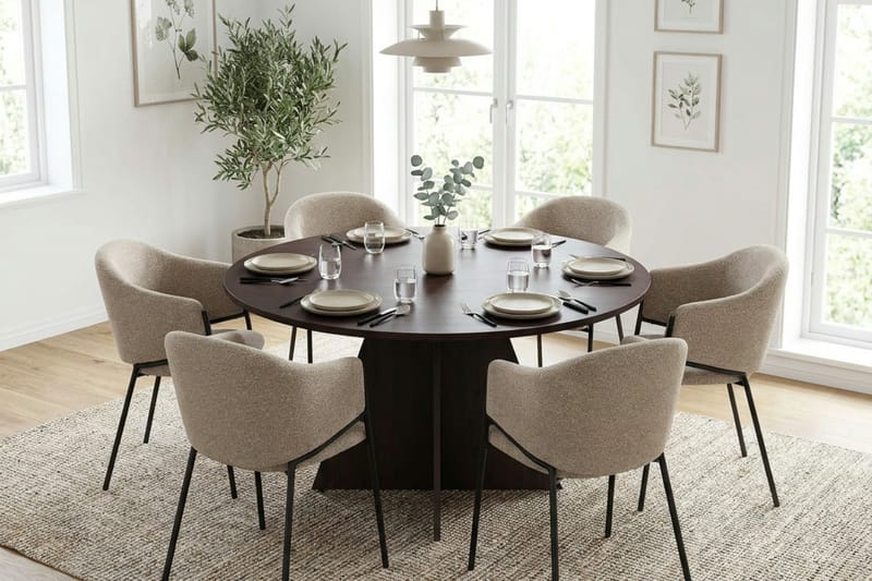 Vera Matgrupp runt 130 cm Rökt Ek med 6 Filip Matstolar - Rökt ek - Products - Möbler - Bord & matgrupp - Matgrupp