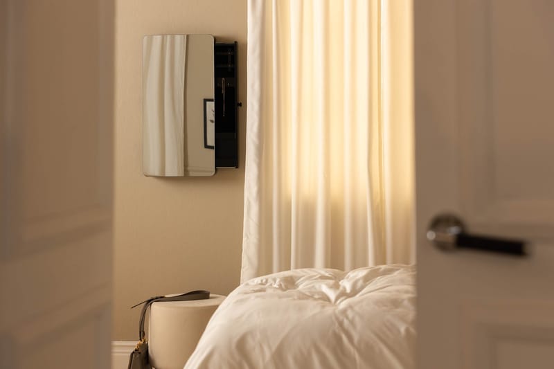 Rogue Smyckesskåp med Spegel - Vit - Products - Förvaring - Småförvaring - Smyckesförvaring - Smyckesställ & smyckesskrin