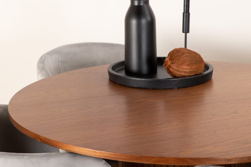 Bianca Matgrupp 110 cm Rund med 4 Berit stolar - Svart - Products - Möbler - Bord & matgrupp - Matgrupp