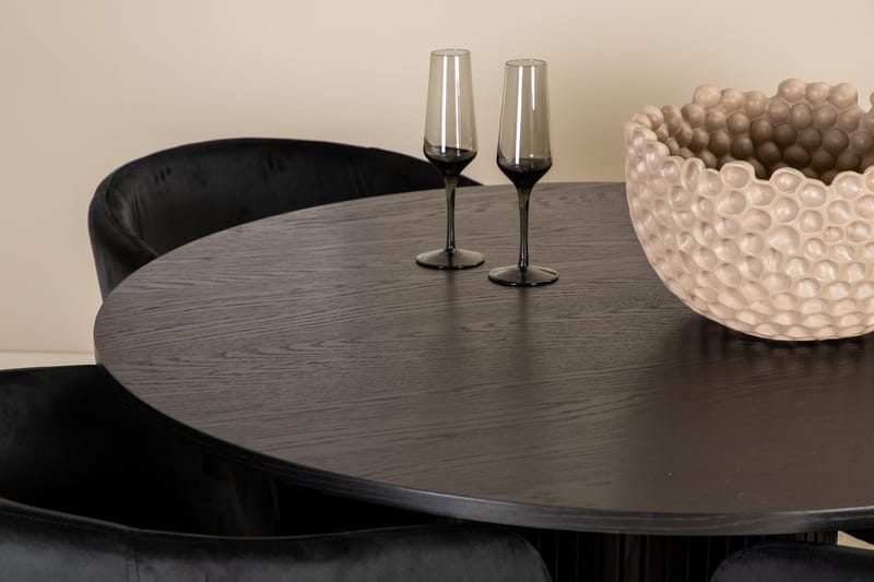 Bianca runt matbord med 4st Berit matstol - Products - Möbler - Bord & matgrupp - Matgrupp