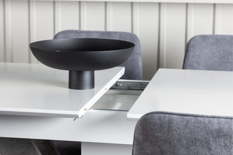 Disa Matgrupp 120 cm Rektangulär med 4 Rosie stolar - Svart - Products - Möbler - Bord & matgrupp - Matgrupp