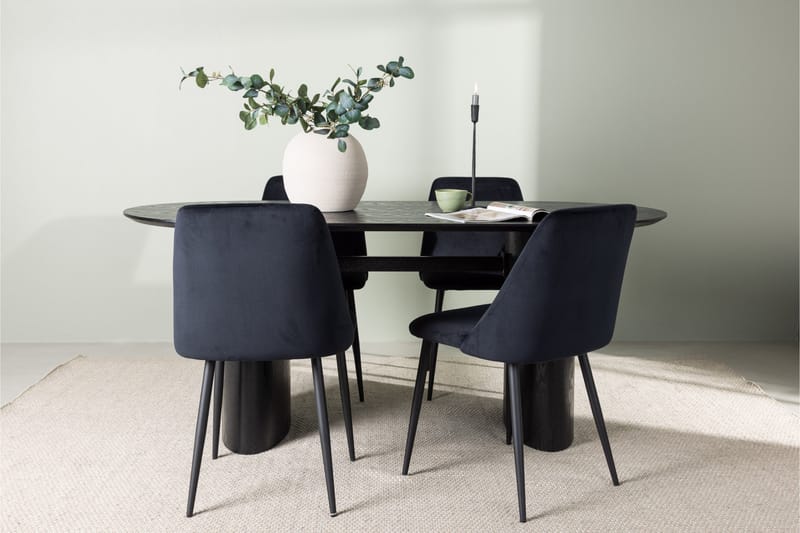Isolde Matgrupp 180 cm Oval med 4 Night stolar - Svart - Products - Möbler - Bord & matgrupp - Matgrupp