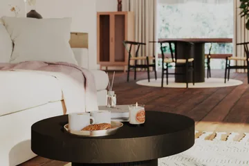 Kopparbo Soffbord 75 cm Runt Svart - Svart trä - Products - Möbler - Bord & matgrupp - Soffbord