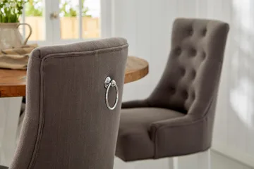 Lyon Matgrupp Rund med 4 st Viktoria Fåtölj - Trä/Vit/Grå - Products - Möbler - Bord & matgrupp - Matgrupp