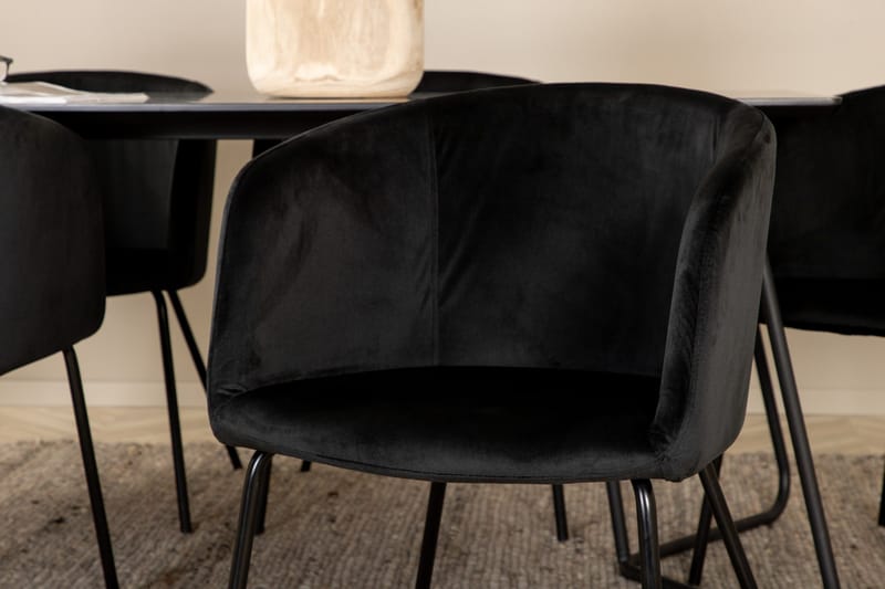 Petra Matgrupp 190 cm Rektangulär med 6 Berit stolar - Svart - Products - Möbler - Bord & matgrupp - Matgrupp