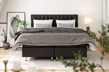 Celine Kontinentalsäng 210x210cm - Svart / Sammet - Products - Möbler - Säng - Kontinentalsäng