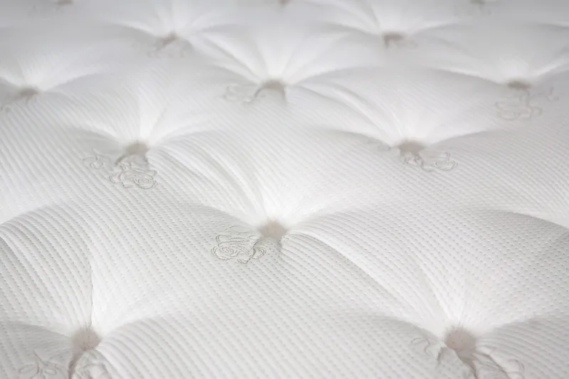 Charleston Kontinentalsäng 160x200 Fast Polyeterskum - Ljusgrå - Products - Möbler - Säng - Kontinentalsäng