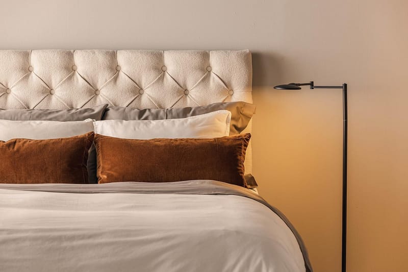 Oslo Lyx Sängpaket Boucle 140x200 Djuphäftad gavel - Ljusbeige - Products - Möbler - Säng - Kontinentalsäng