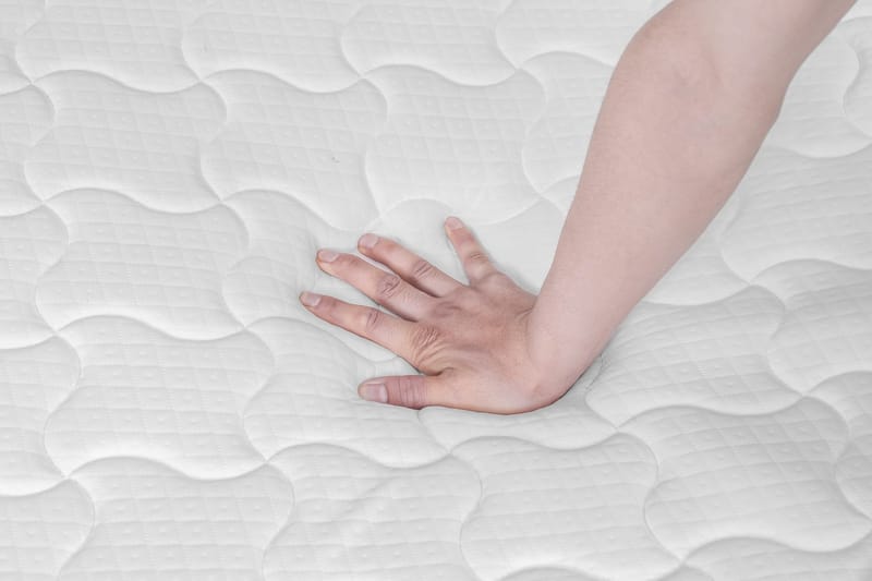 Bäddsoffa framåt bäddad beige - Hoven - Beige - Products - Möbler - Soffa - Bäddsoffa - Framåtbäddad bäddsoffa