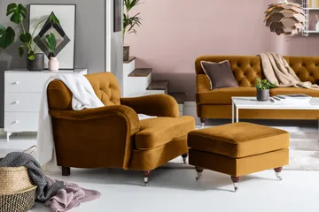 Howard Riviera Fåtölj med Fotpall - Amber - Products - Möbler - Fåtölj & stolar - Fåtölj - Fåtölj med fotpall