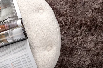 Benjamin Sittpuff - Benvit - Products - Möbler - Fåtölj & stolar - Pall & puff - Sittpuff