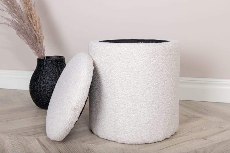 Limpen Sittpuff - Benvit - Products - Möbler - Fåtölj & stolar - Pall & puff - Sittpuff