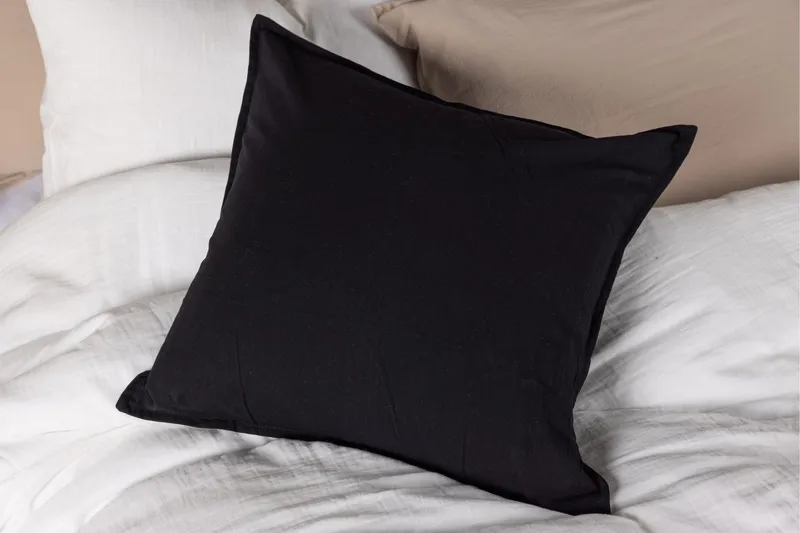 Ronja Kuddfodral - Svart - Products - Textil & mattor - Kudde & kuddfodral - Kuddfodral