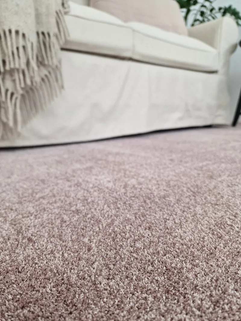 Feel Ryamatta 133x190 - Rosa - Products - Textil & mattor - Matta - Modern matta - Ryamatta