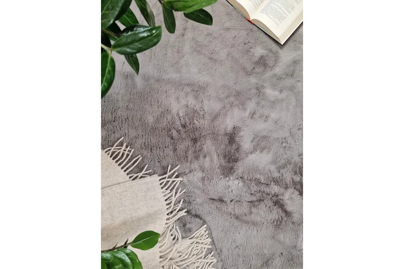 Heaven Ryamatta Antracit 60*120 - Antracit - Products - Textil & mattor - Matta - Modern matta - Ryamatta