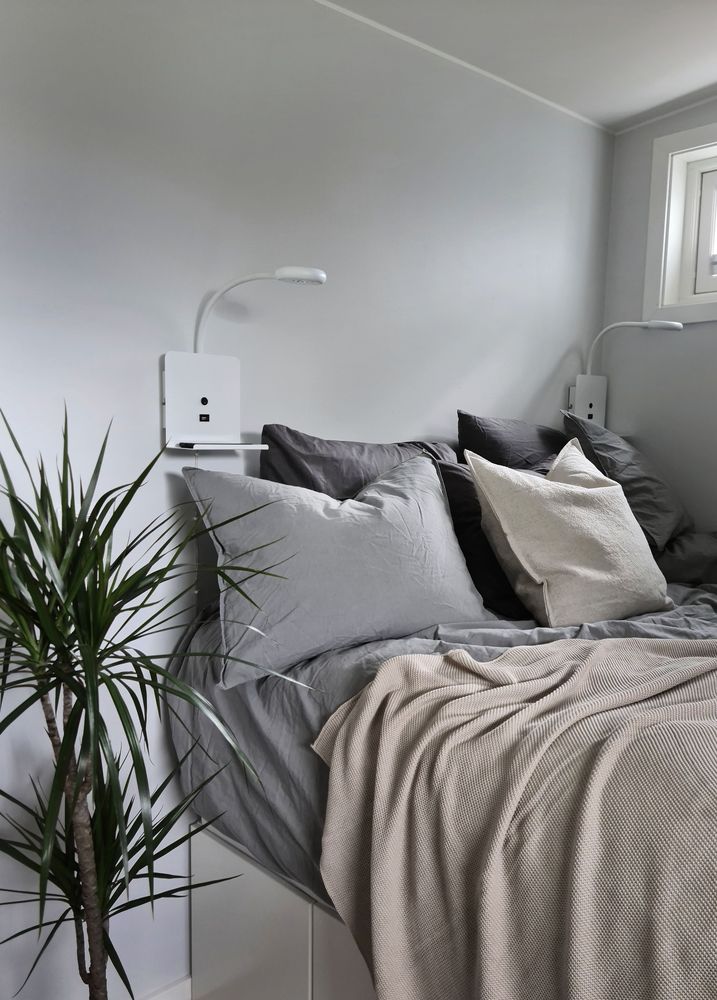 Sengelampe Zet med USB-lader - Hvit Sengelampe Zet med USB-lader - Hvit