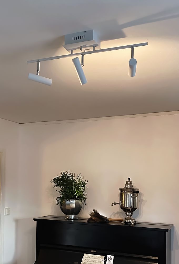 Spotlight Artic - Hvit/krom