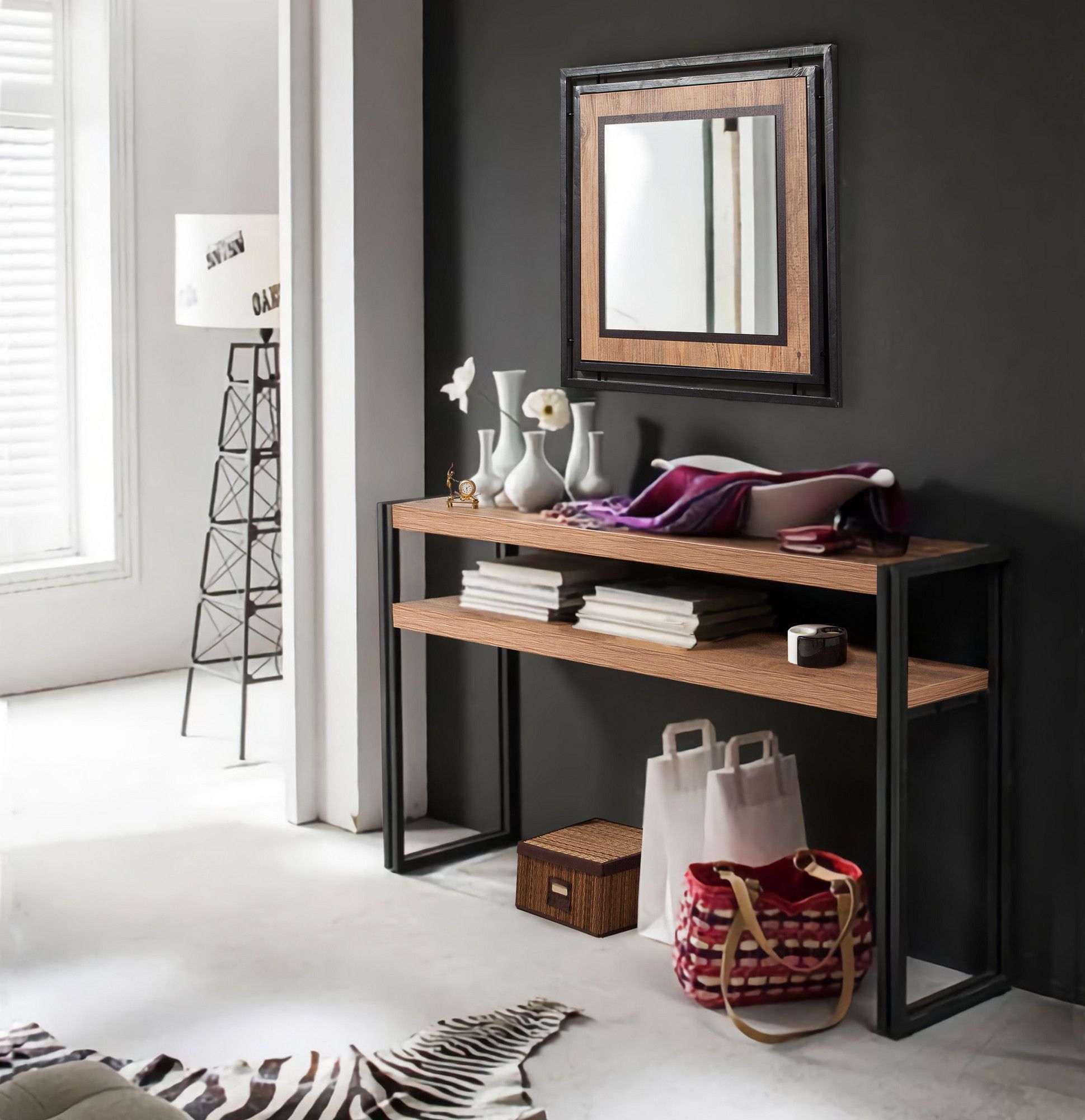 Cosmo sidebord - Furu/svart Cosmo sidebord - Furu/svart