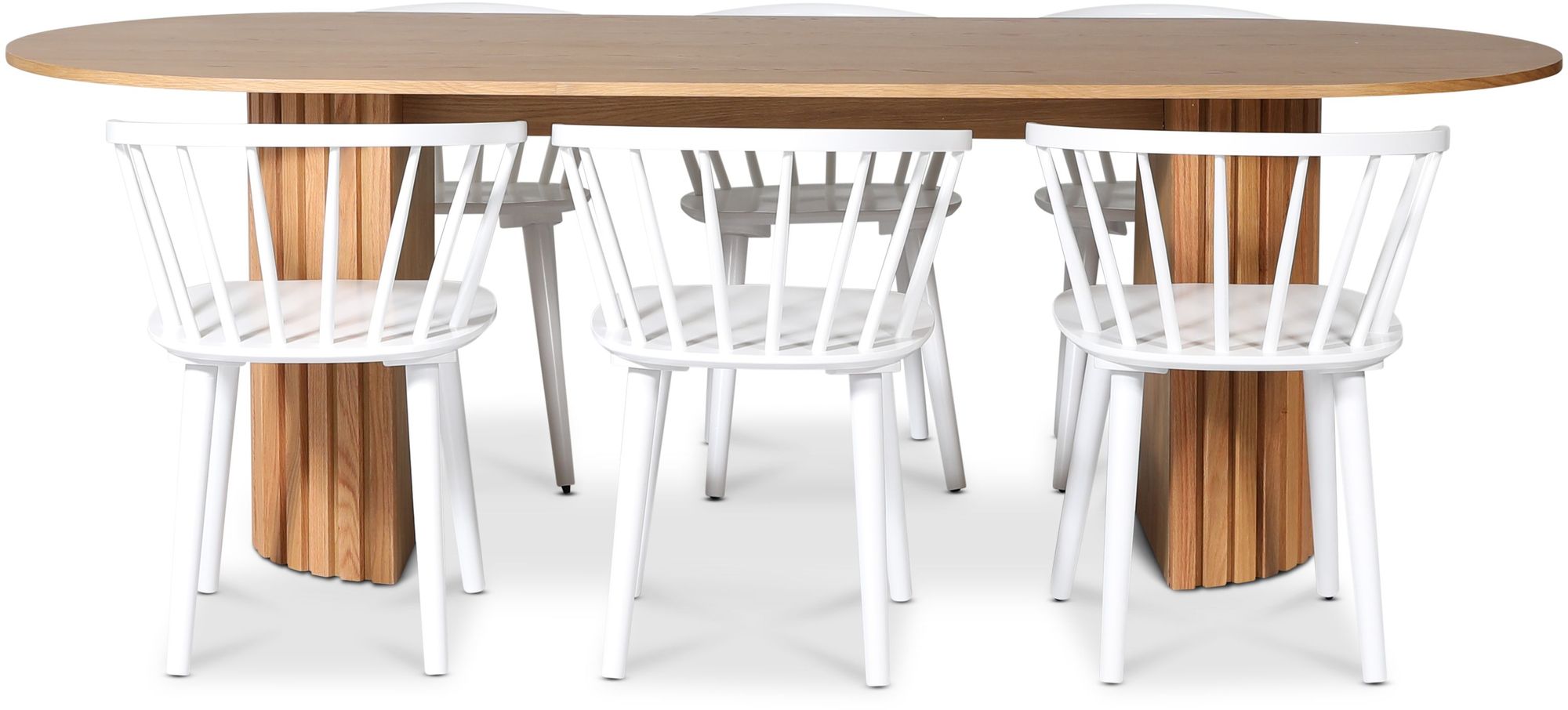 PiPi spisegruppe 230 cm inkl. 6 stk. Dalsland hvite karmstoler - Oljet eik PiPi spisegruppe 230 cm inkl. 6 stk. Dalsland hvite karmstoler - Oljet eik
