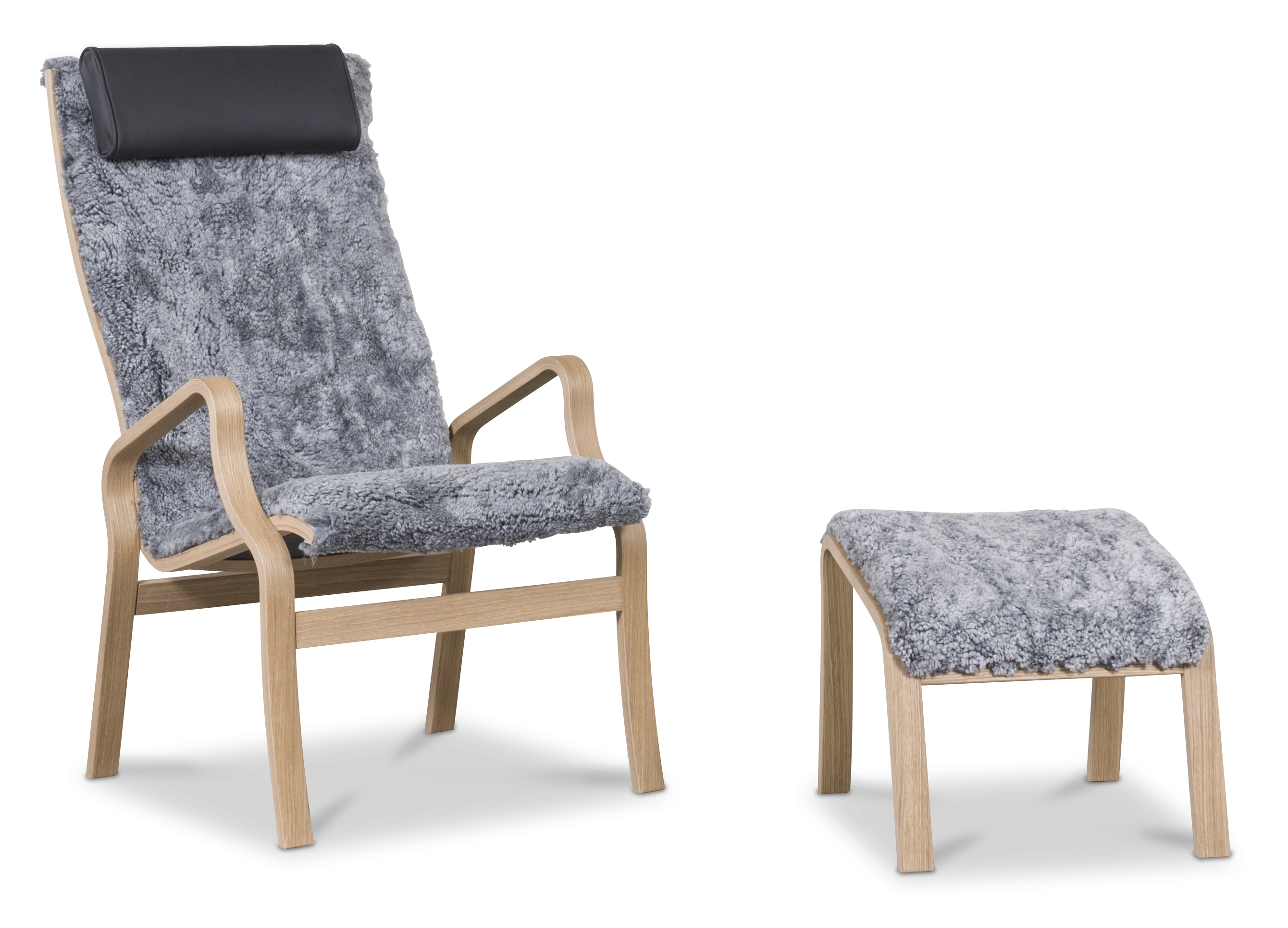 Svea lenestol med fotskammel - Grått fåreskinn / oljet eik Svea lenestol med fotskammel - Grått fåreskinn / oljet eik