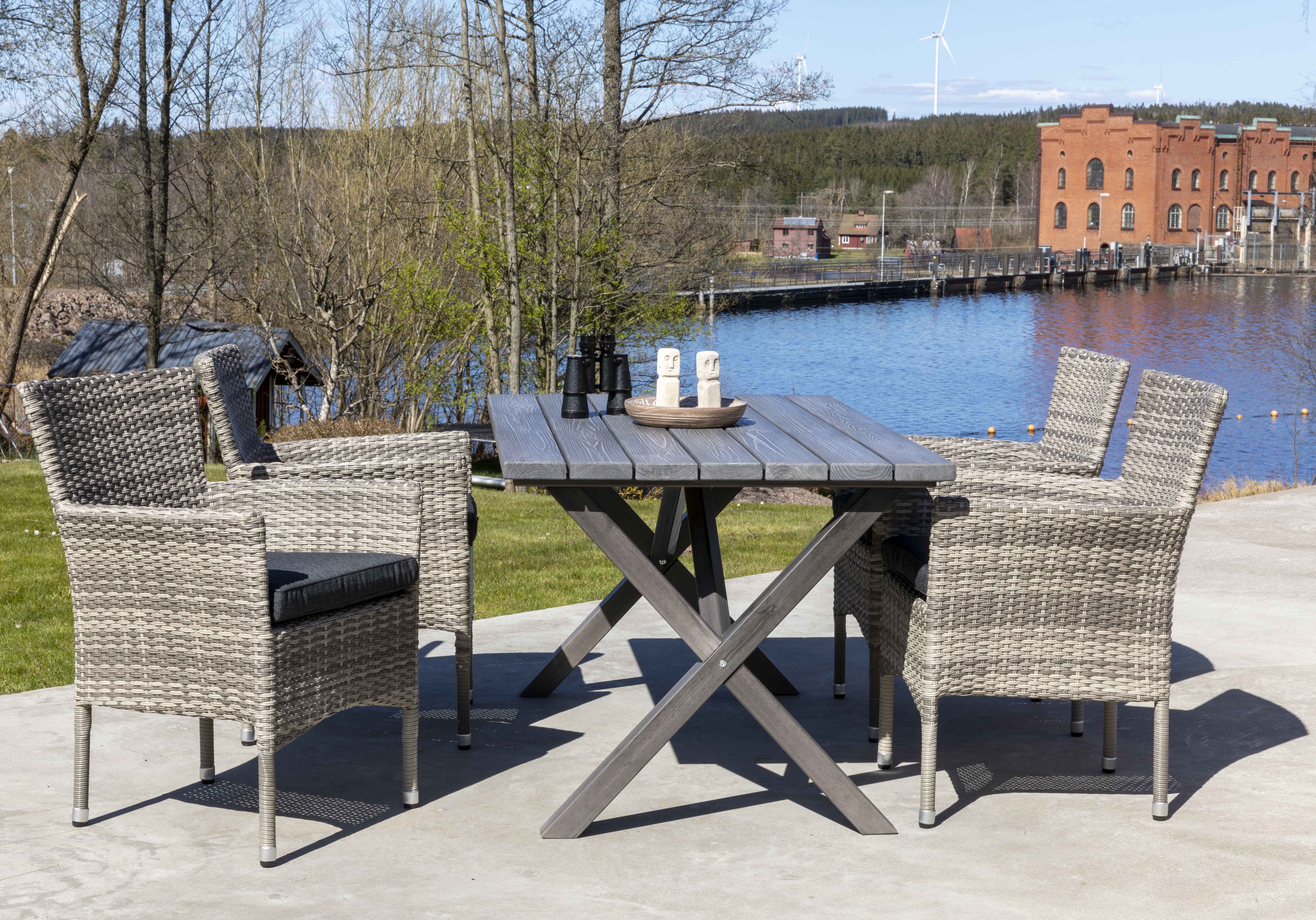 Scottsdale utespisegruppe med 4 stk lenestoler og spisebord 150 cm - Gr�