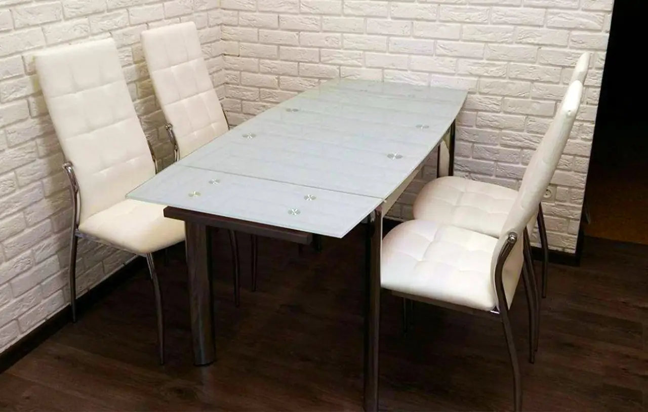 Spisebord Caylee 100-150 cm - Krom/hvit