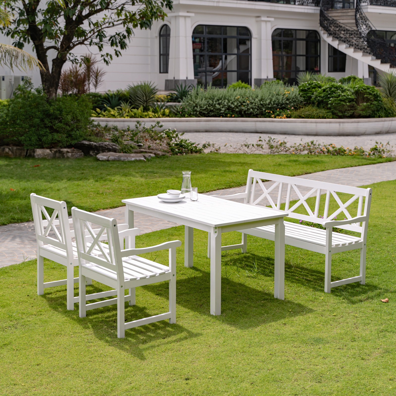 Sofagruppe Europe - Klassisk hvit Sofagruppe Europe - Klassisk hvit