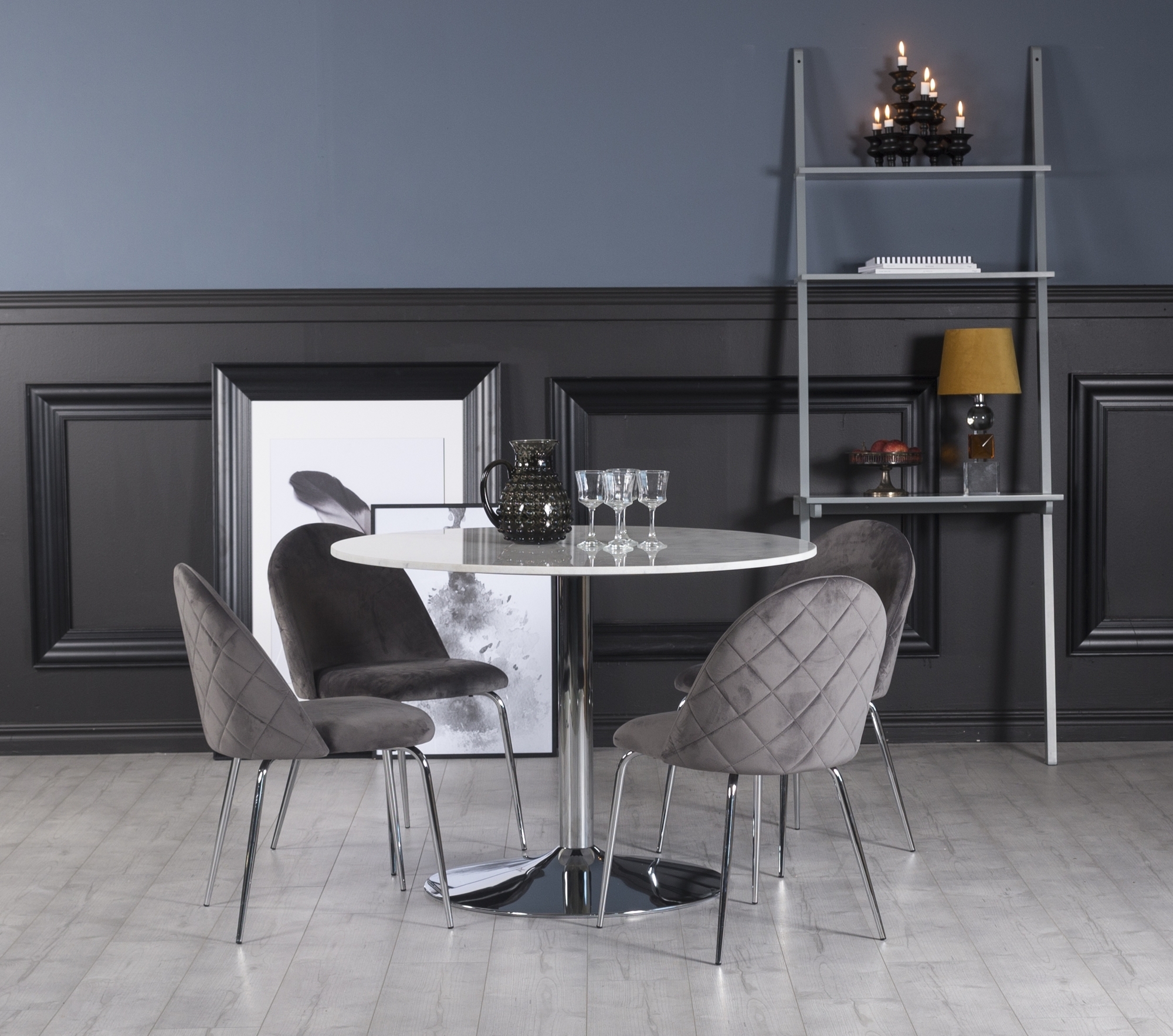 Plaza spisegruppe, marmorbord med 4 st Plaza fl�yelstoler - Gr�/Hvit/Krom + 2.00 x M�belf�tter