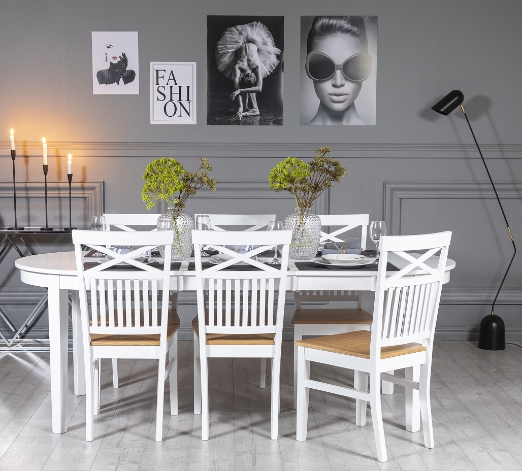G�s� spisegruppe: Bord 160/210 cm inkludert 6 F�r� stoler med kryss - Hvit/Eik
