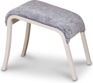 Frank fotskammel i saueskinn scandinavian grey - Hvitpigmentert eik