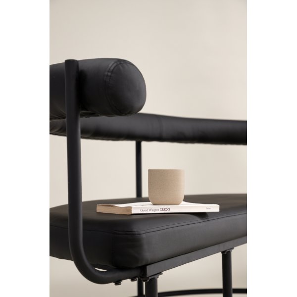 Stallhagen x Josefin Lustig benk - Sort PU Stallhagen x Josefin Lustig benk - Sort PU