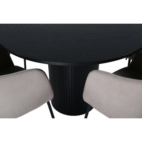 Bianca Spisesett rundt sort spisebord med 4 Berit beige stoler
