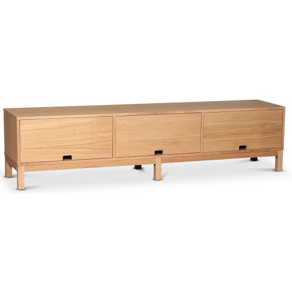 Alvaret mediebenk, 188 cm - Oljet eik Alvaret mediebenk, 188 cm - Oljet eik