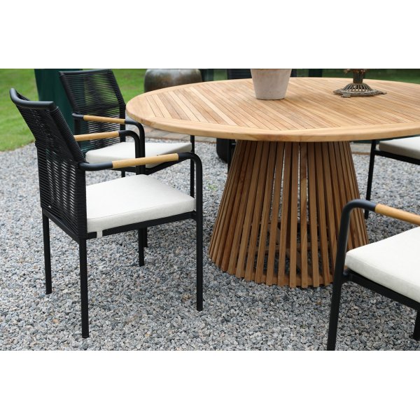 Saltö spisegruppe for uteplassen rundt Ø150 cm bord med 6 stk. Skanör karmstoler - Teak/Svart Saltö spisegruppe for uteplassen rundt Ø150 cm bord med 6 stk. Skanör karmstoler - Teak/Svart