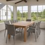 Utegruppe: 8 stoler og teakbord 210 x 90 cm