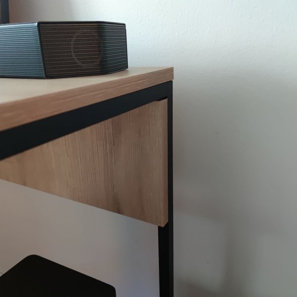 Limbo skrivebord 240x60 cm - Eik