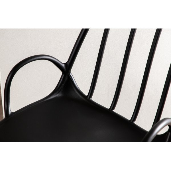 Dyrön spisestuestol - Svart Dyrön spisestuestol - Svart