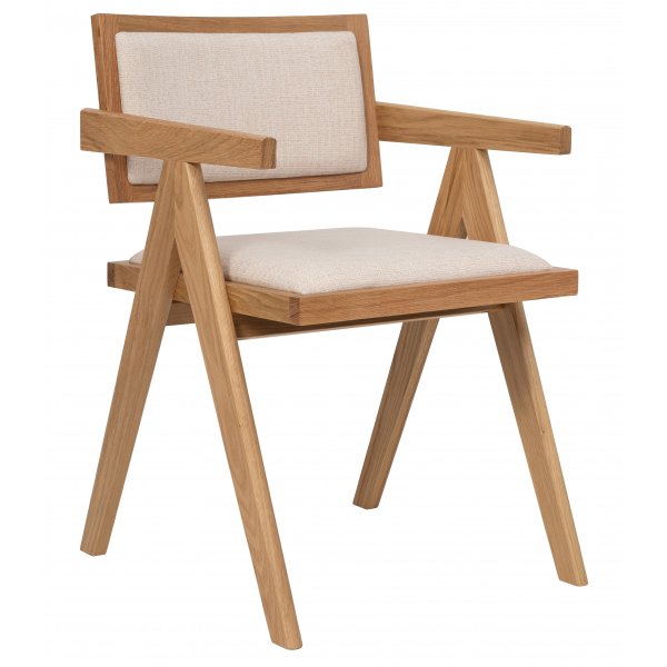 Osaka uttrekkbart spisebord 120-200 cm i eik med 4 Sara lenestoler i eik og lin Osaka uttrekkbart spisebord 120-200 cm i eik med 4 Sara lenestoler i eik og lin