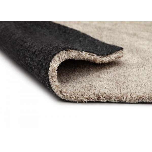 Ryeteppe Dorsey - Melert Lin Ryeteppe Dorsey - Melert Lin