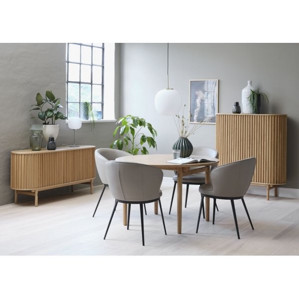 Boble rundt spisebord 120 cm i oljet eik
