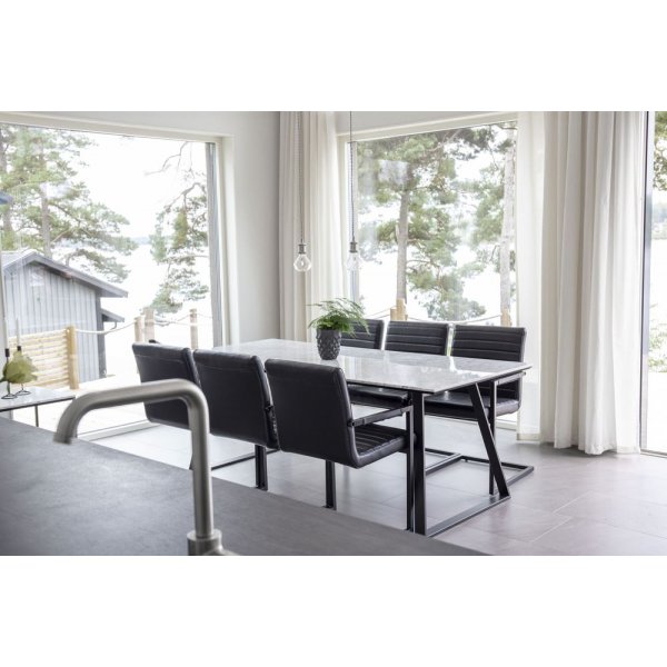 Spisebord Duffy 200 cm - Svart / Hvit Marmor Spisebord Duffy 200 cm - Svart / Hvit Marmor