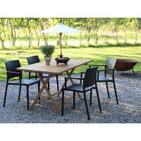 Spisegruppe Saltö teak: Klaffebord i teak inkludert 4 stk. Alafors karmstoler Spisegruppe Saltö teak: Klaffebord i teak inkludert 4 stk. Alafors karmstoler