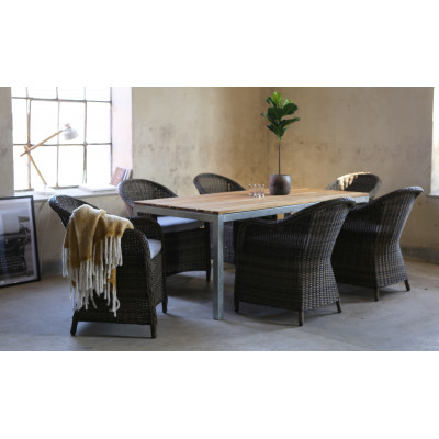Matgruppe Alva: Spisebord i teak/galvanisert stl med 6 Mercury lenestoler i brun kunstrotting