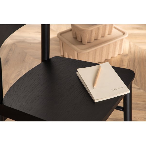 Montros spisestuestol - Svart Montros spisestuestol - Svart
