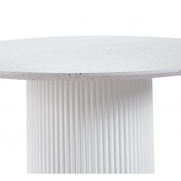 Sandö spisebord Ø120 cm - Hvit / Terzzo Sandö spisebord Ø120 cm - Hvit / Terzzo