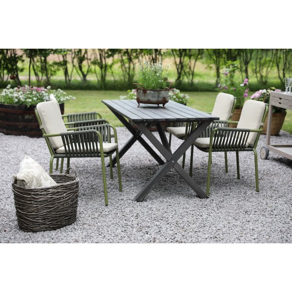 Spisegruppe Scottsdale: bord 150 cm inkludert 4 stk grønne Lincoln stablebare stoler Spisegruppe Scottsdale: bord 150 cm inkludert 4 stk grønne Lincoln stablebare stoler