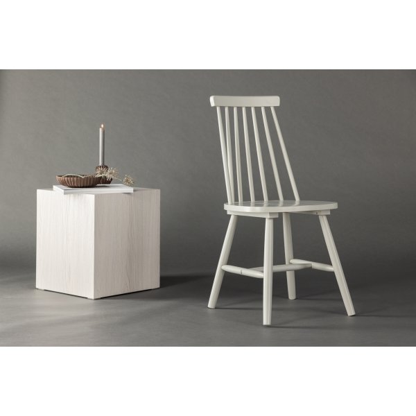 Lönneberga spisestol - Lys grå Lönneberga spisestol - Lys grå