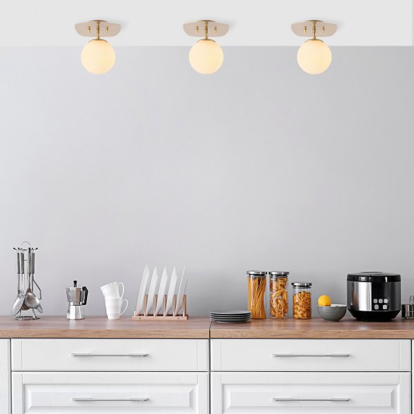 Brønntaklampe 11671 - Gull/hvit Brønntaklampe 11671 - Gull/hvit