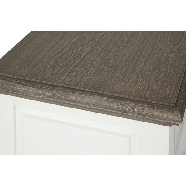 Malou Kommode med oppbevaring og rottingskuffer - Hvit/brun grå Malou Kommode med oppbevaring og rottingskuffer - Hvit/brun grå